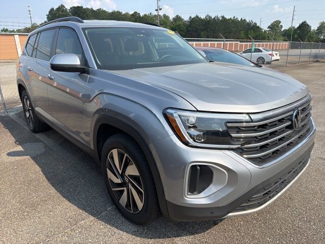 Used 2024 Volkswagen Atlas SE FWD image 6