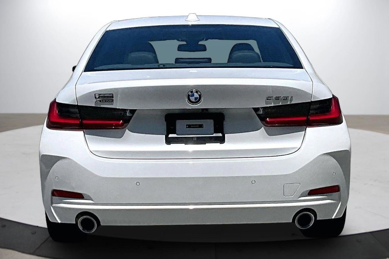 Used 2025 BMW 330i xDrive Sedan AWD/4WD image 8