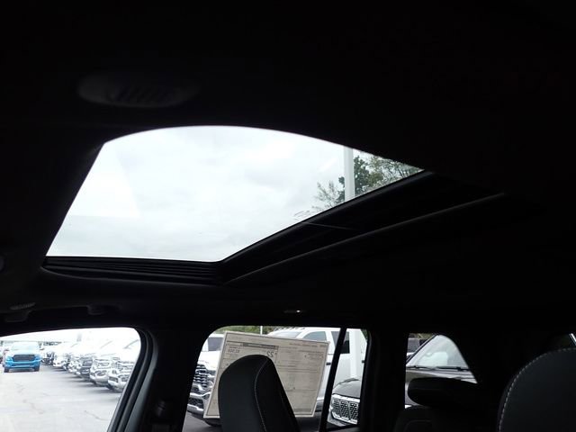 New 2025 Jeep Grand Cherokee Laredo X w/ Luxury Tech Group I image 18