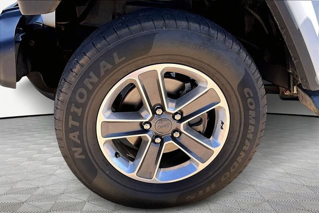 Used 2020 Jeep Wrangler Unlimited Sahara AWD/4WD image 8