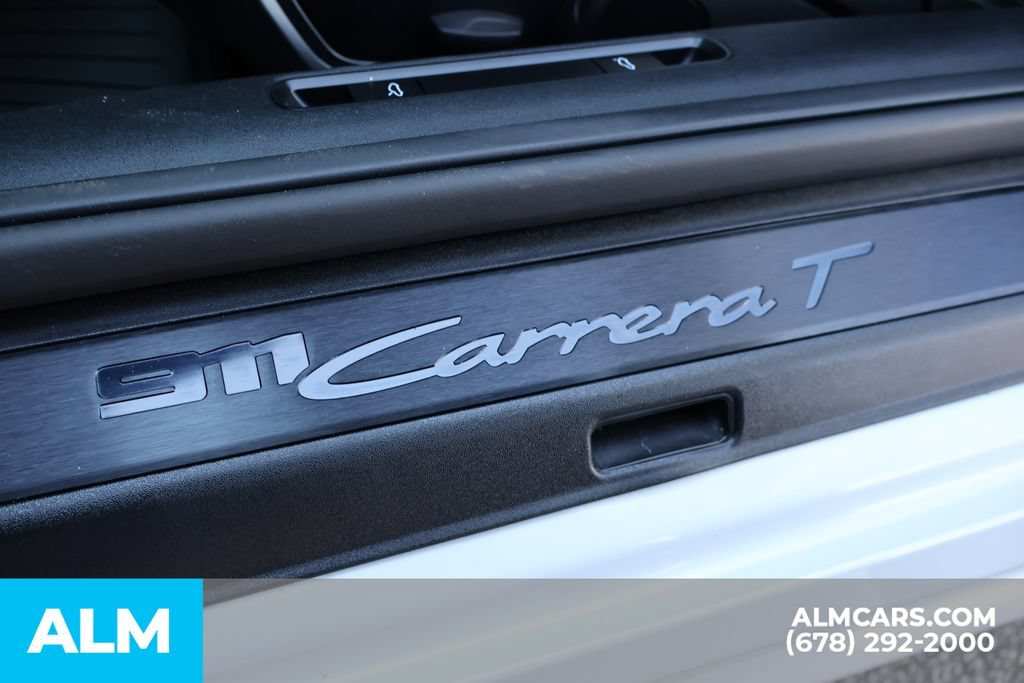 Used 2025 Porsche 911 Carrera T RWD image 15