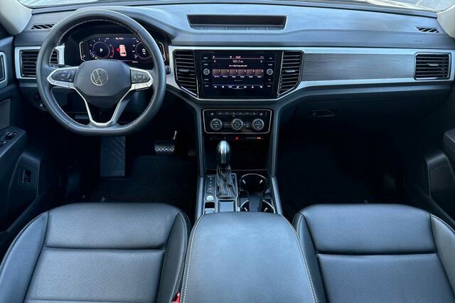 Certified 2023 Volkswagen Atlas SE w/ Panoramic Sunroof Package image 13