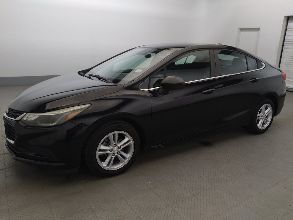 Used 2016 Chevrolet Cruze LT w/ Convenience Package FWD image 2