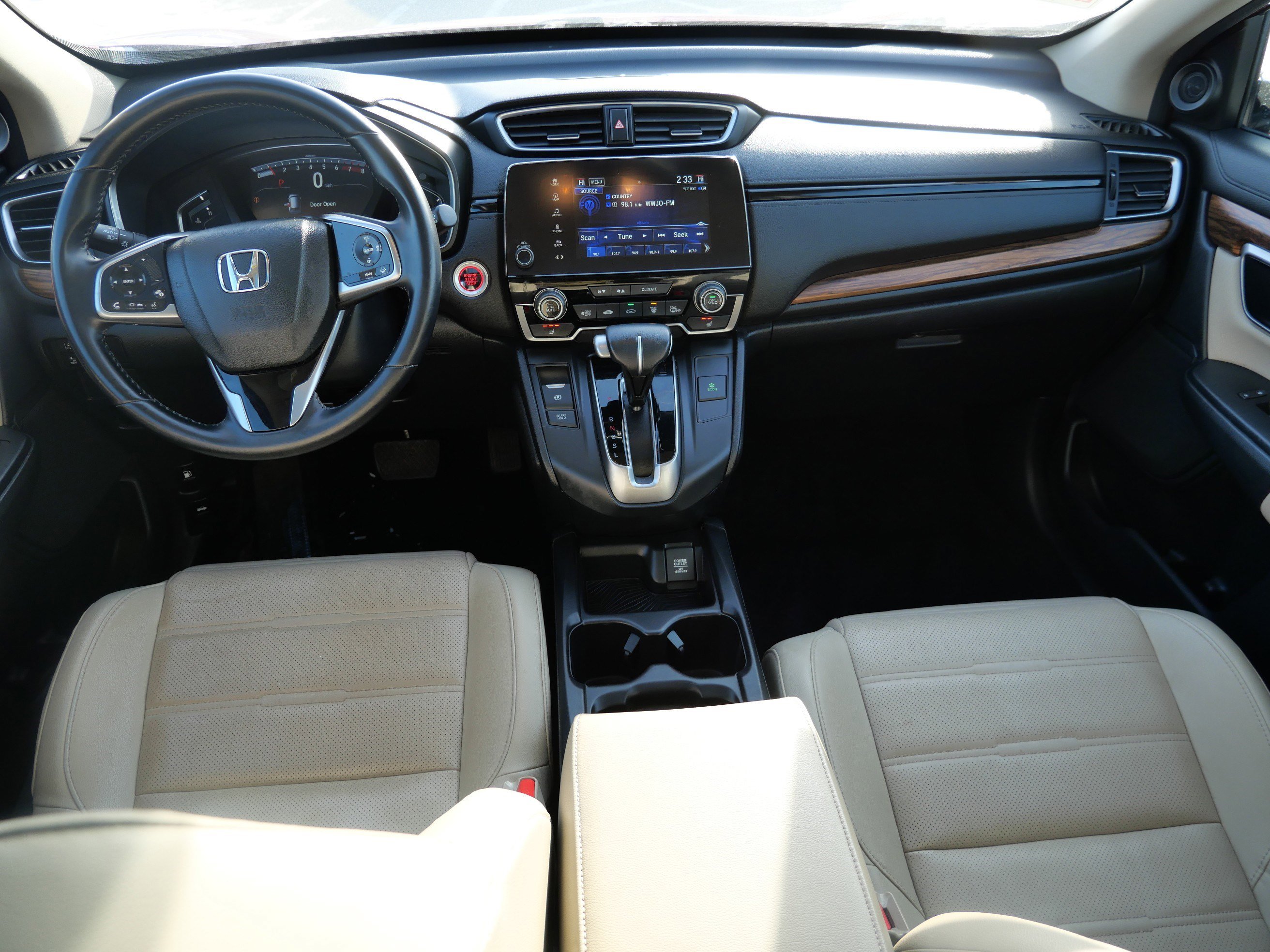 Used 2018 Honda CR-V Touring image 10