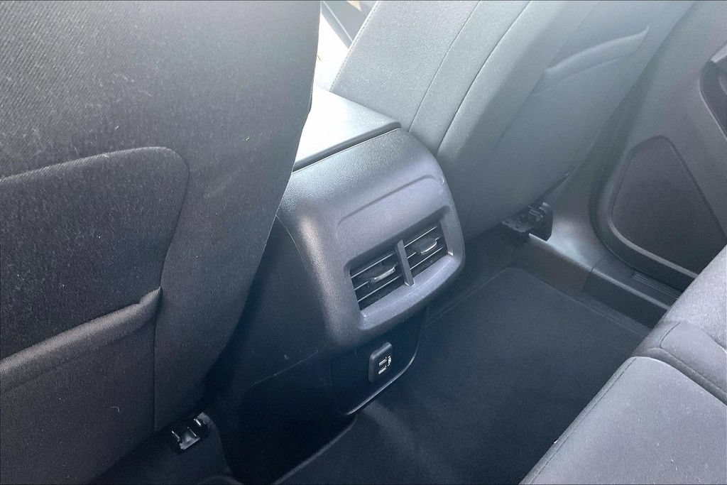 Used 2021 Chevrolet Equinox LT w/ Driver Convenience Package FWD image 10