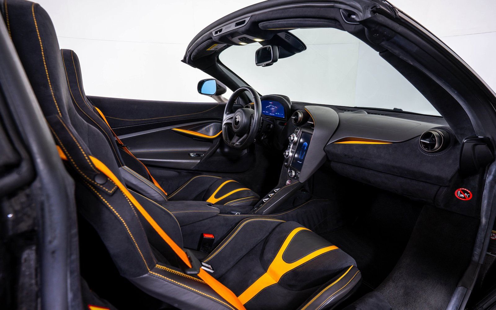 Used 2020 McLaren 720S Performance RWD image 20