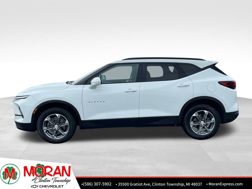 Certified 2024 Chevrolet Blazer LT w/ Convenience Package FWD image 3