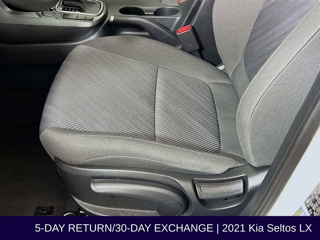 Used 2021 Kia Seltos LX image 24