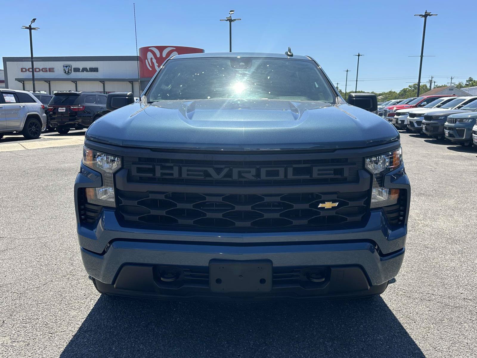 Used 2024 Chevrolet Silverado 1500 Custom AWD/4WD image 2