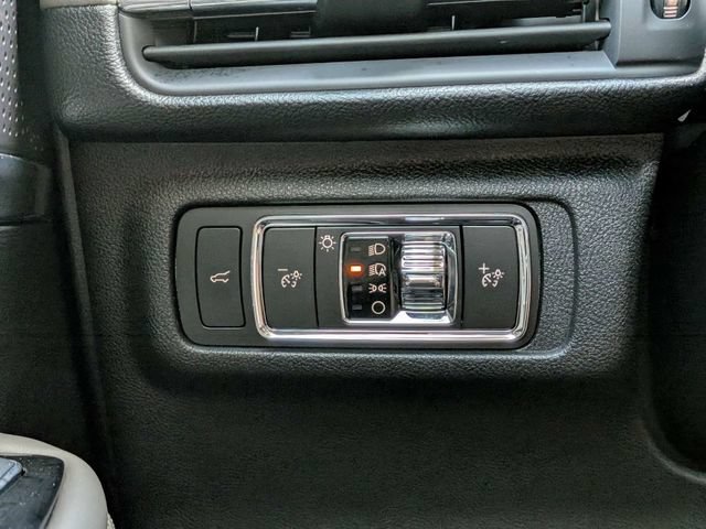 Used 2025 Lincoln Corsair FWD w/ Equipment Group 101A image 24