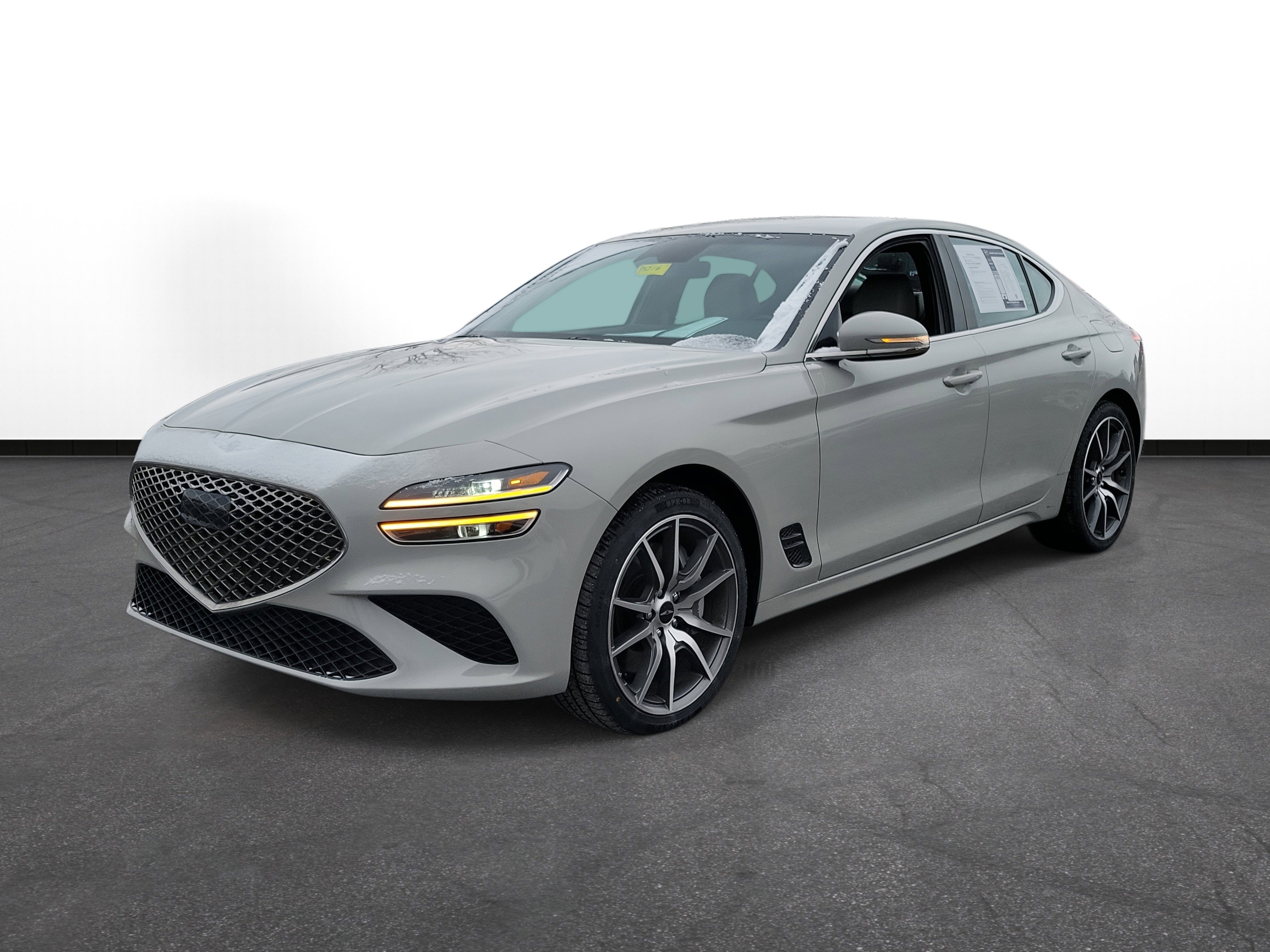 Used 2024 Genesis G70 2.5T image 2