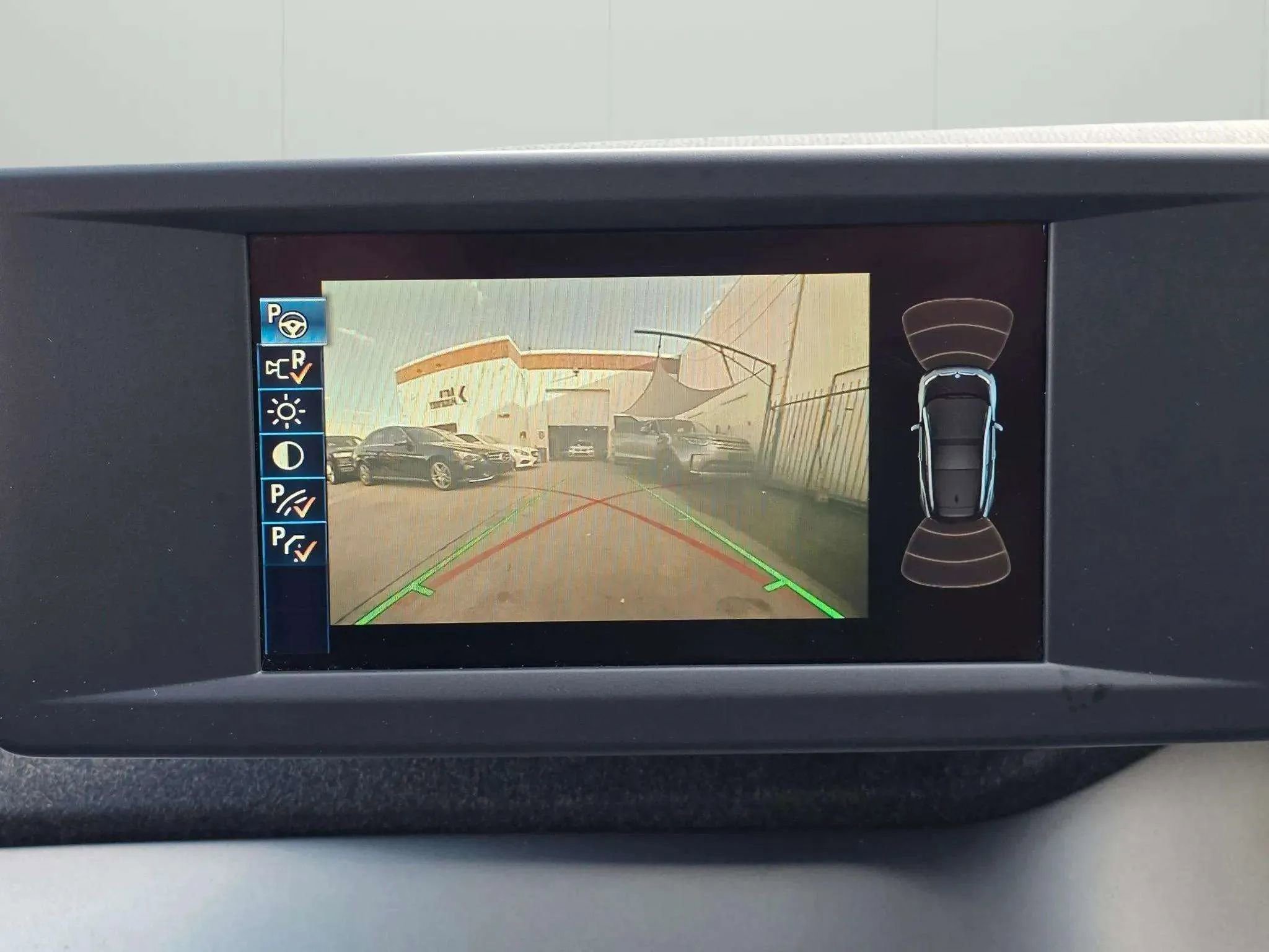 Used 2017 BMW i3 image 34