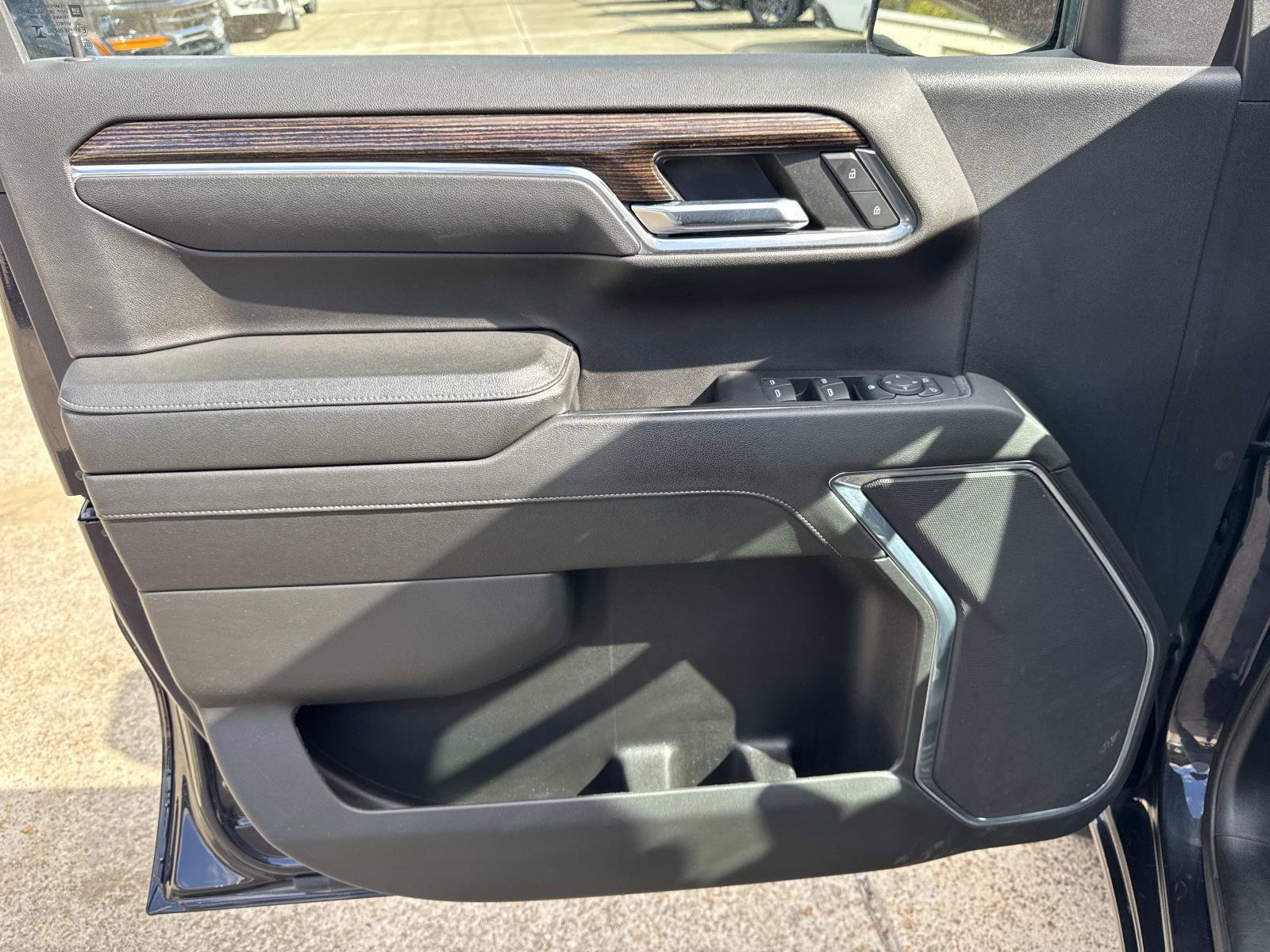 Used 2023 GMC Sierra 1500 Elevation image 17