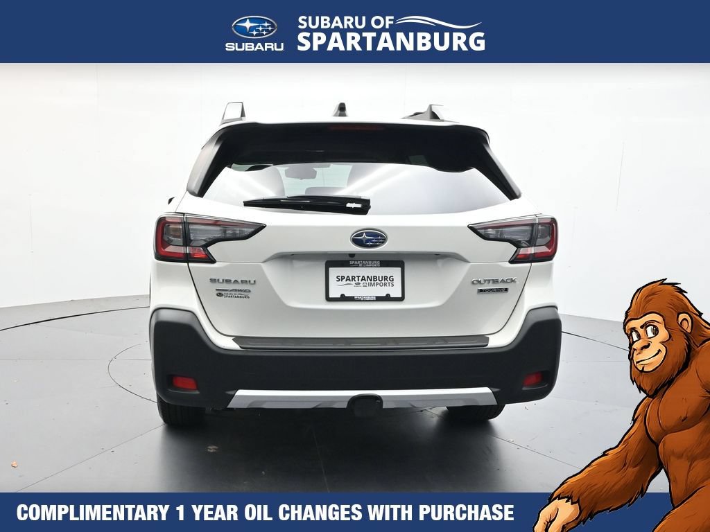 Used 2025 Subaru Outback Touring AWD/4WD image 7