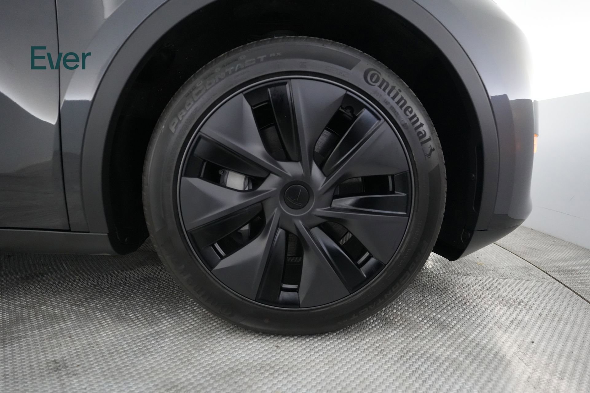 Used 2025 Tesla Model Y Long Range RWD image 20