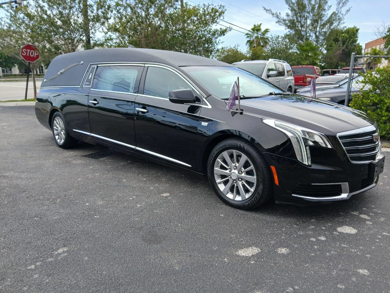 Used 2018 Cadillac XTS image 1