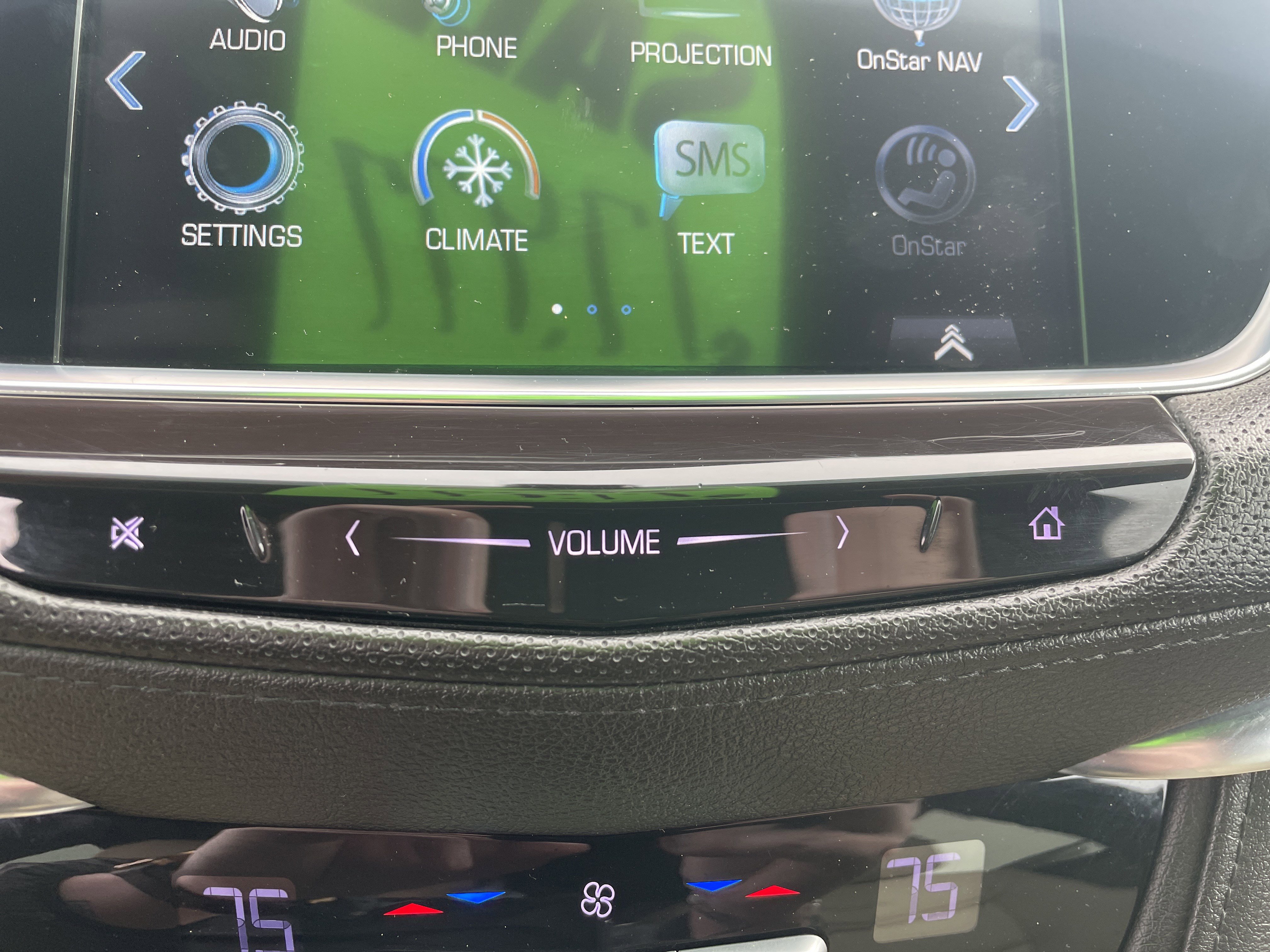 Used 2018 Cadillac XT5 FWD image 29