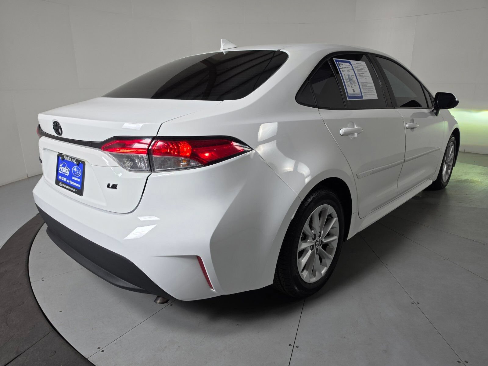 Used 2021 Toyota Corolla LE w/ LE Convenience Package FWD image 5