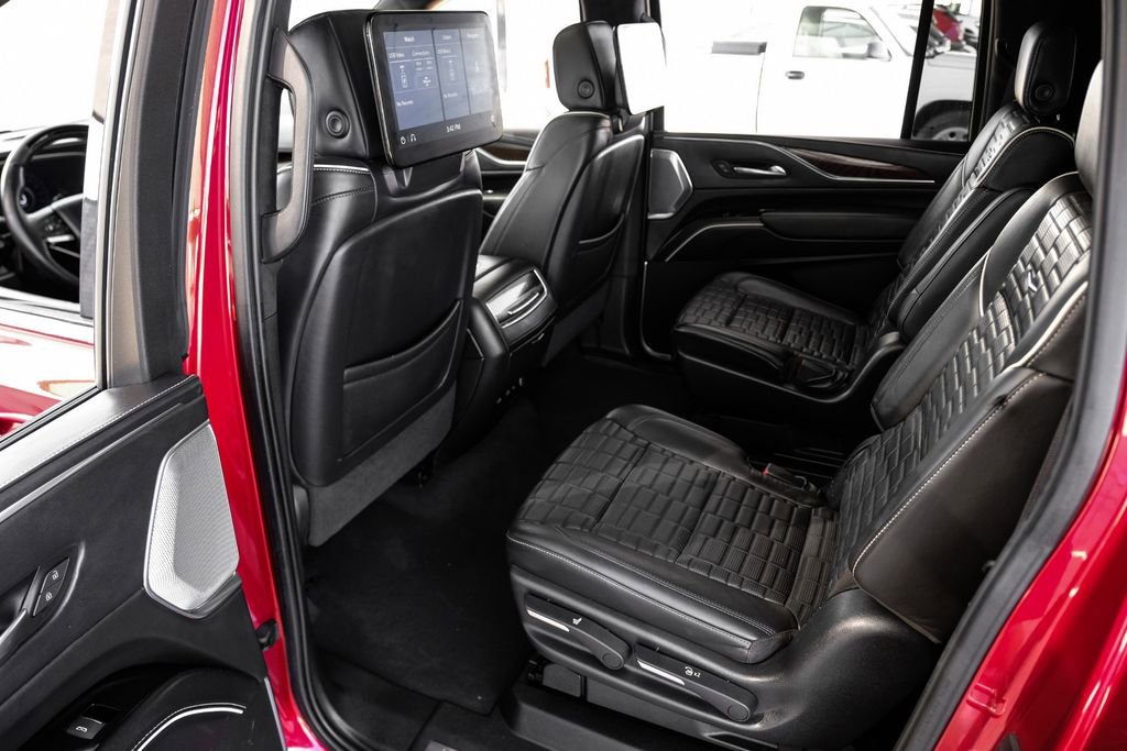 Used 2021 Cadillac Escalade ESV Premium Luxury Platinum image 40