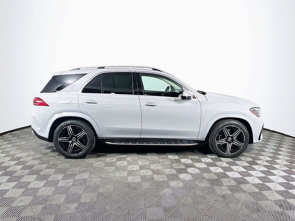 Used 2024 Mercedes-Benz GLE 580 4MATIC image 4
