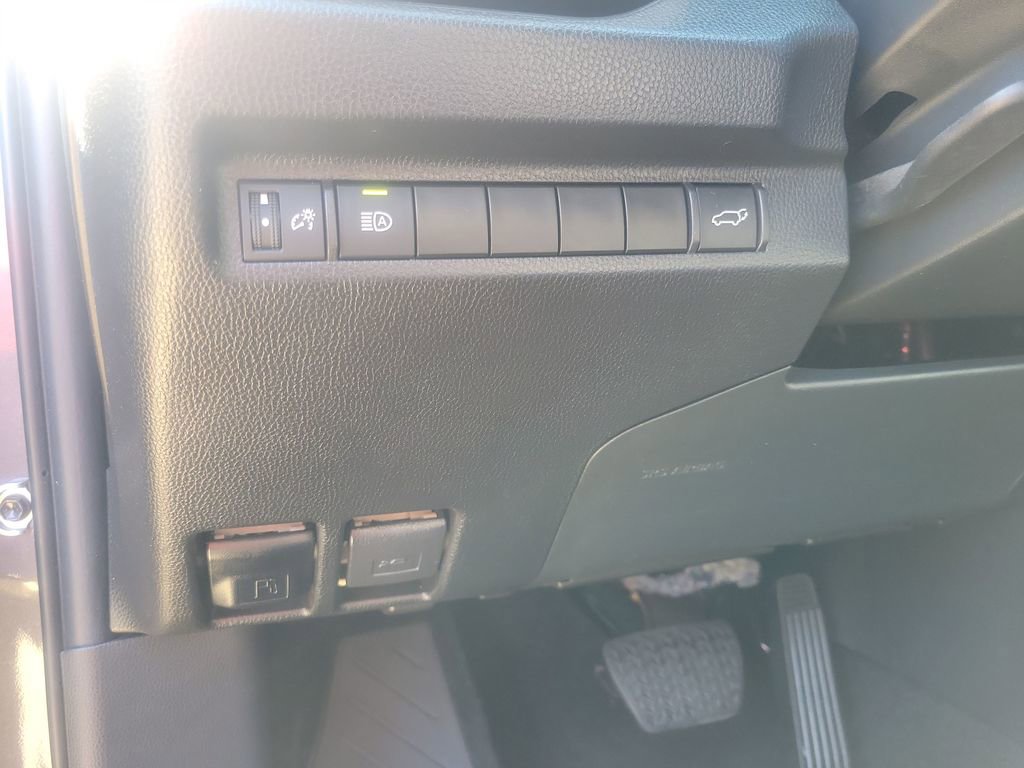 Certified 2023 Toyota RAV4 XLE w/ Convenience Package image 34