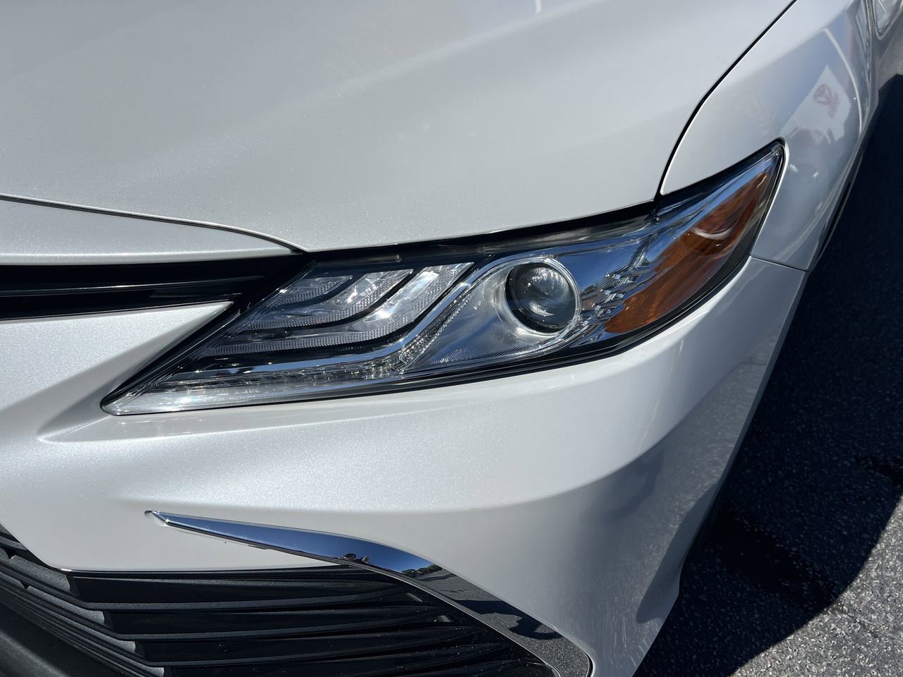 Used 2024 Toyota Camry XLE FWD image 6