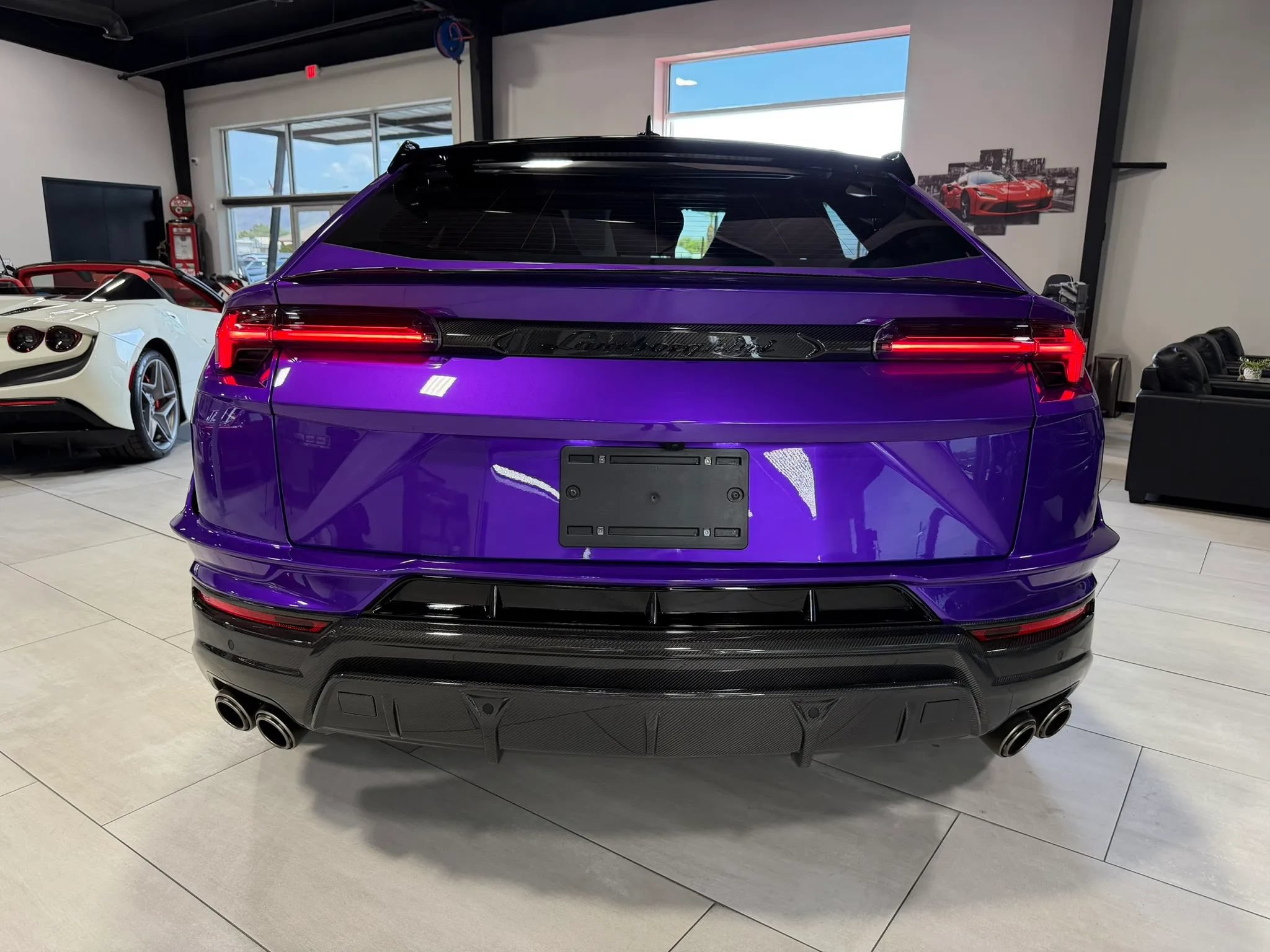 Used 2024 Lamborghini Urus Performante AWD/4WD image 11