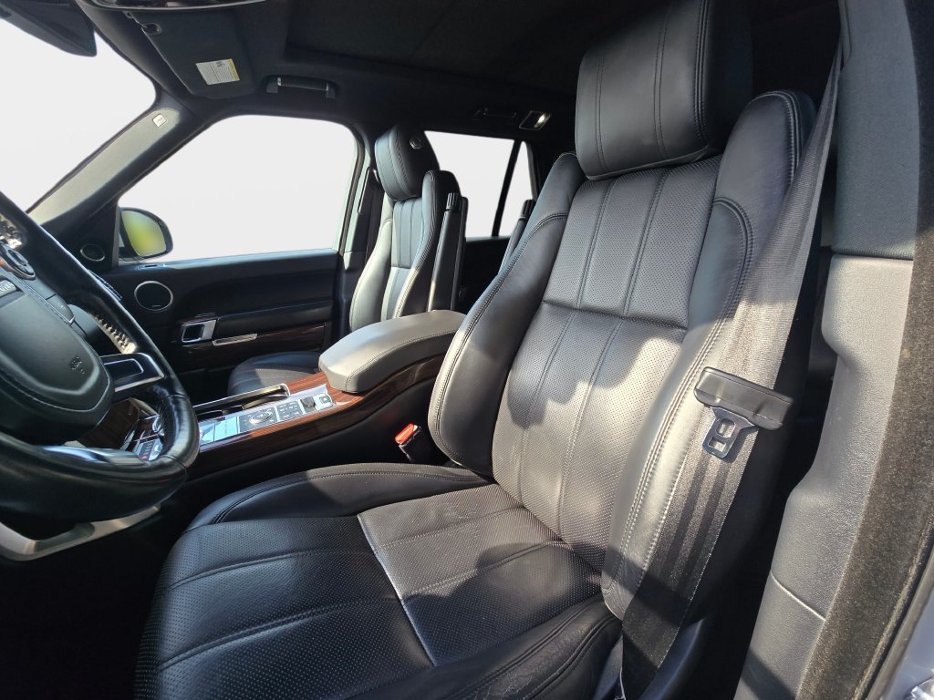 Used 2016 Land Rover Range Rover HSE AWD/4WD image 18