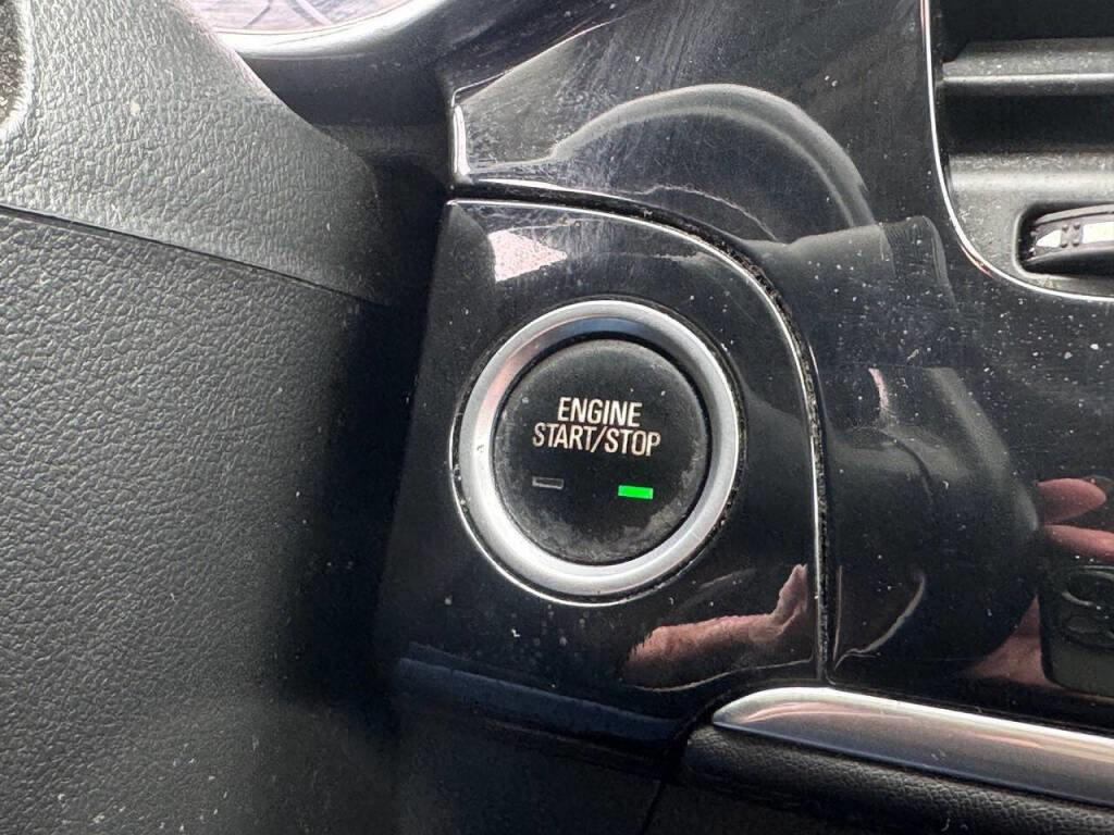 Used 2019 Buick Encore Sport Touring image 14