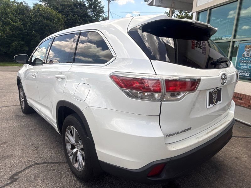 Used 2016 Toyota Highlander Plus AWD/4WD image 7