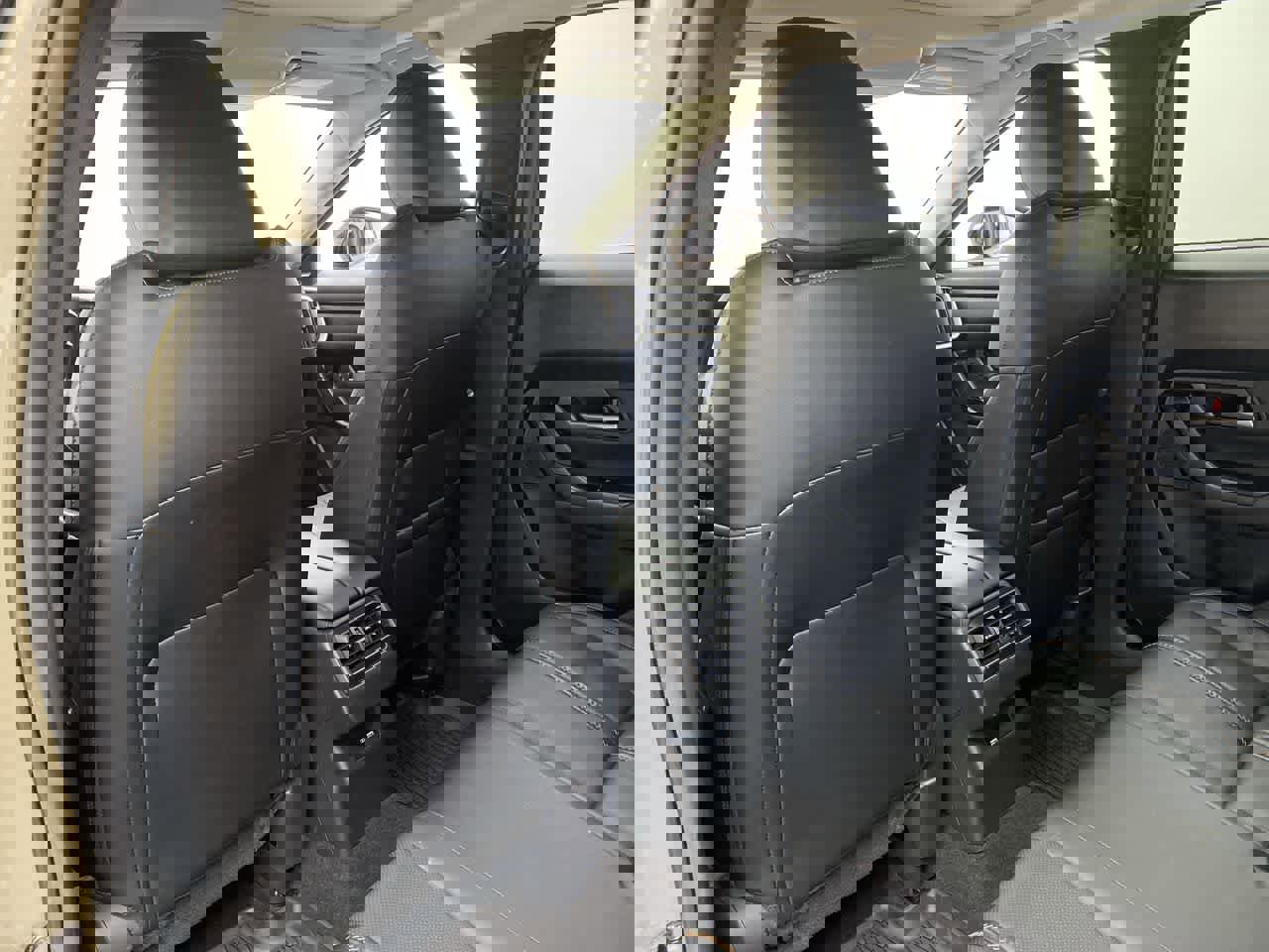 Used 2024 MAZDA CX-50 AWD 2.5 Turbo w/ Weather Package image 17