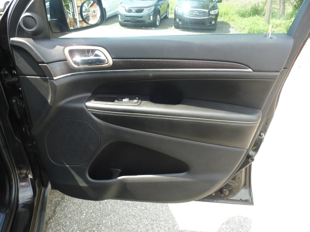 Used 2016 Jeep Grand Cherokee Limited RWD image 37