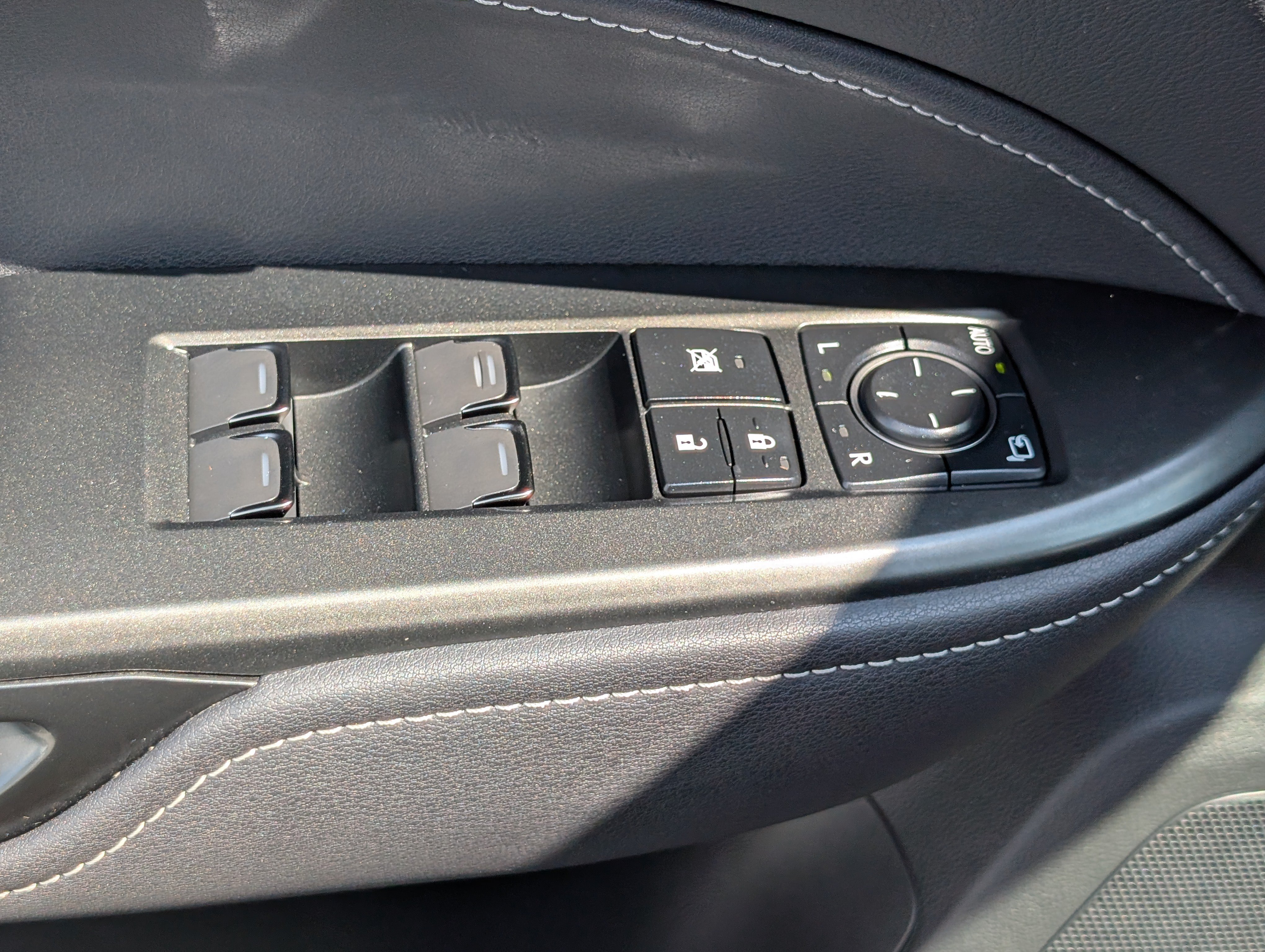 Certified 2025 Lexus NX 350h AWD w/ Cold Area Package image 20