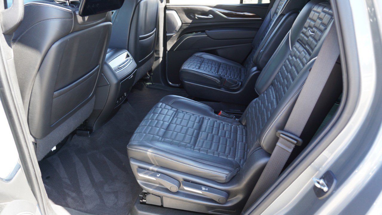 Used 2022 Cadillac Escalade Sport Platinum w/ LPO, ONYX Package RWD image 27