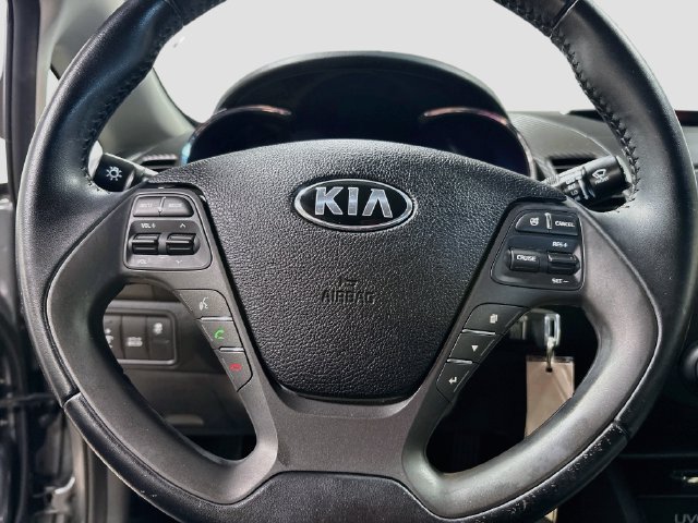 Used 2015 Kia Forte EX w/ UVO Package W/17" Alloys FWD image 12