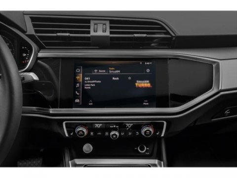 Used 2020 Audi Q3 2.0T Premium image 10