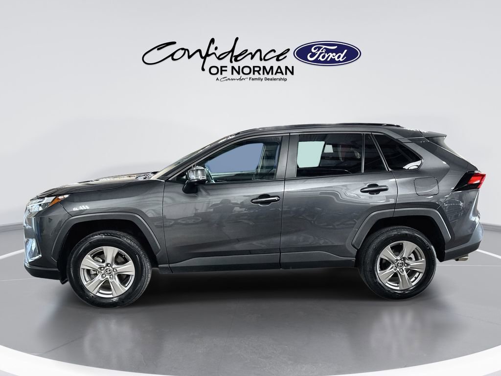 Used 2025 Toyota RAV4 XLE image 5
