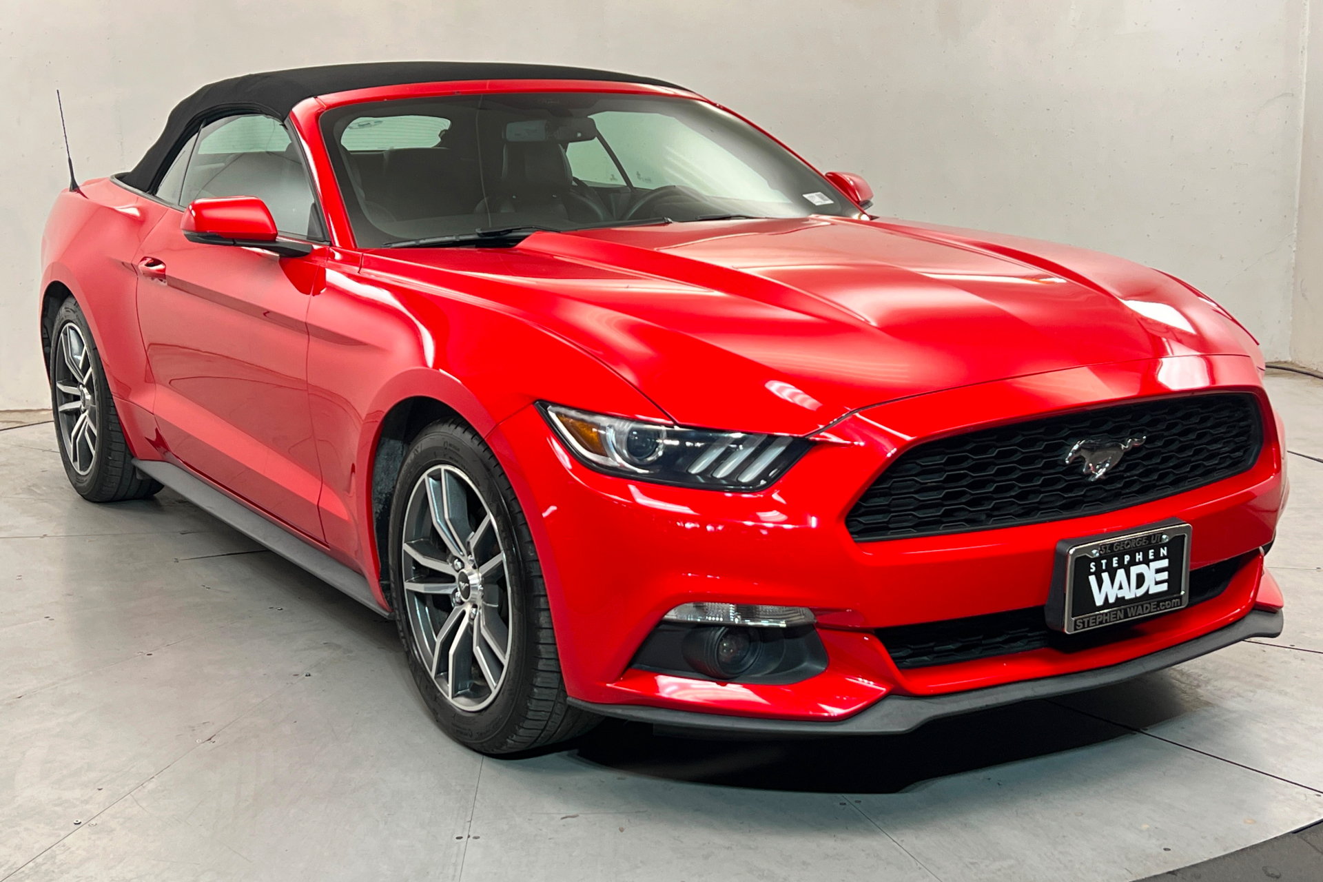Used 2015 Ford Mustang Premium RWD image 8