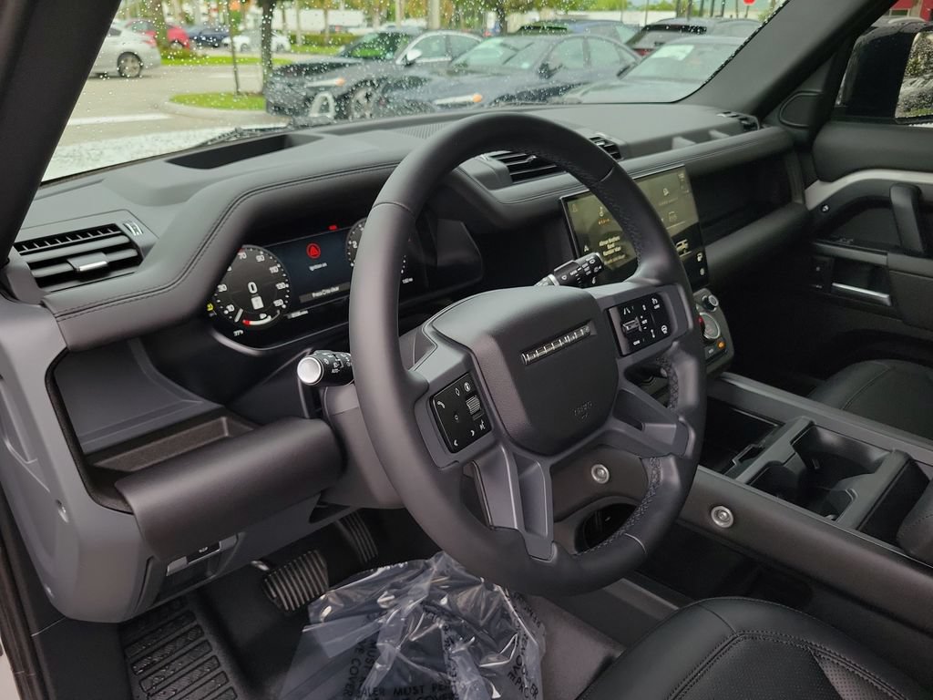 Used 2026 Land Rover Defender 130 S AWD/4WD image 6