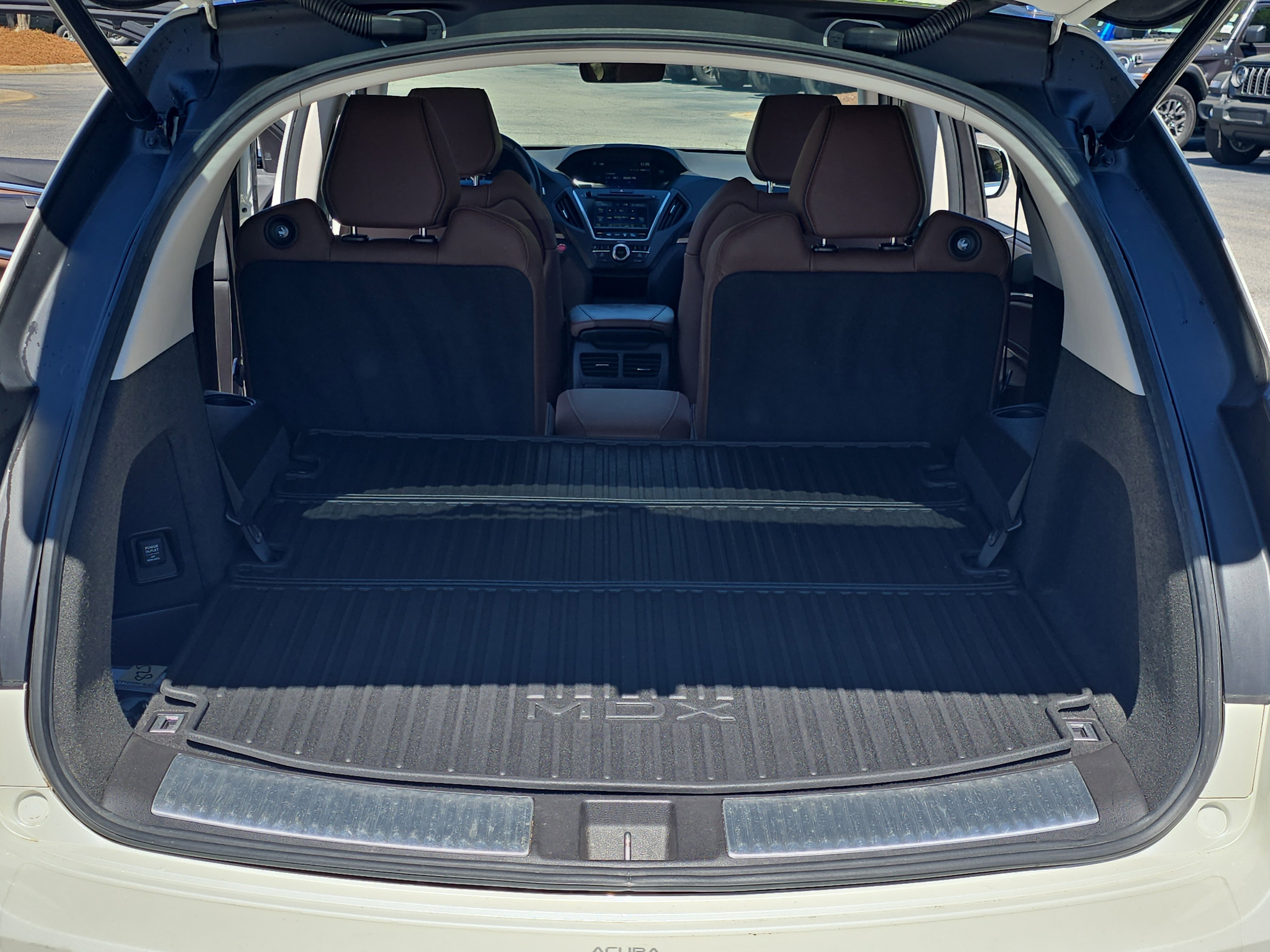 Used 2017 Acura MDX SH-AWD w/ Advance Package image 14