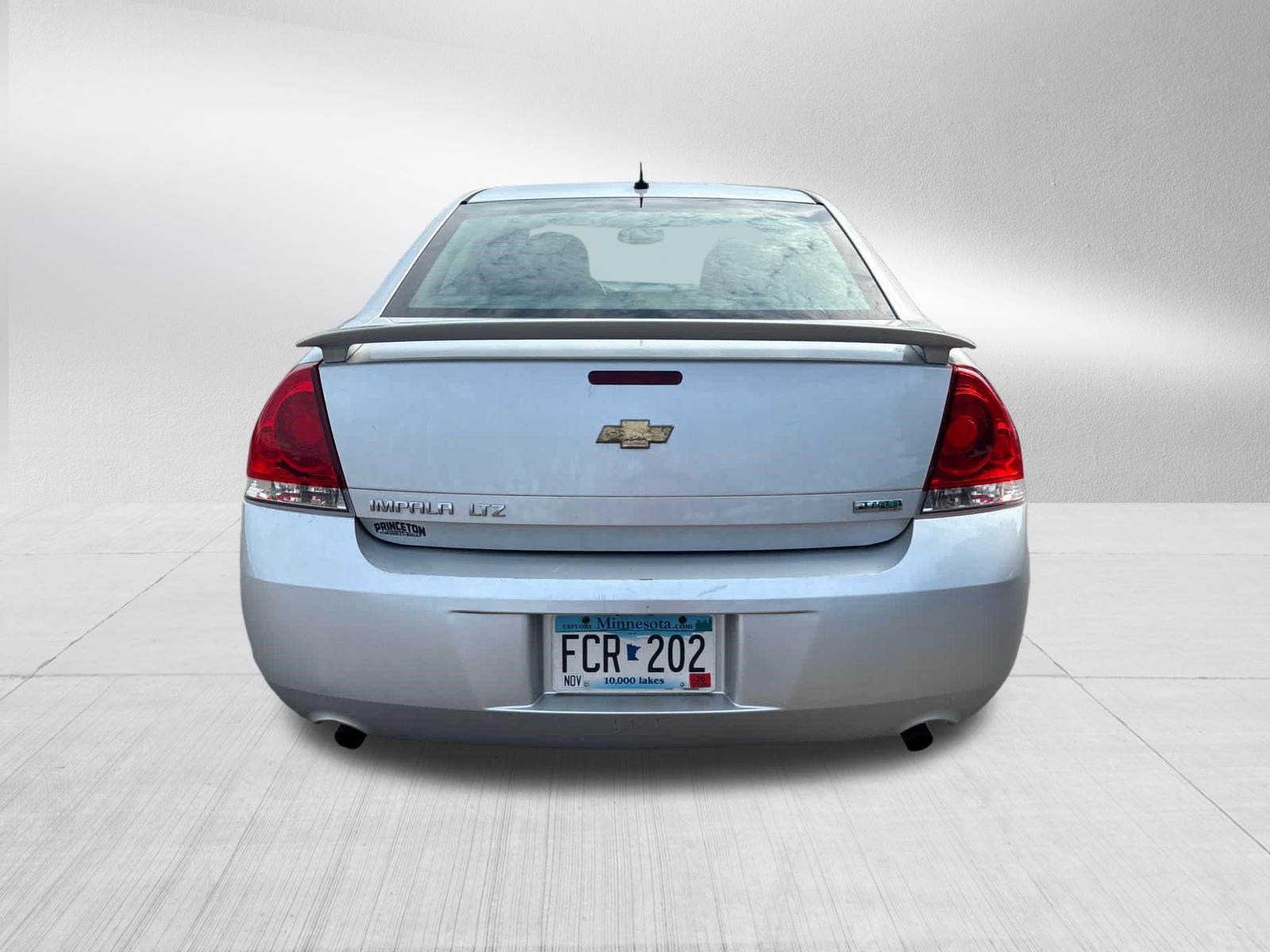 Used 2013 Chevrolet Impala LTZ FWD image 4