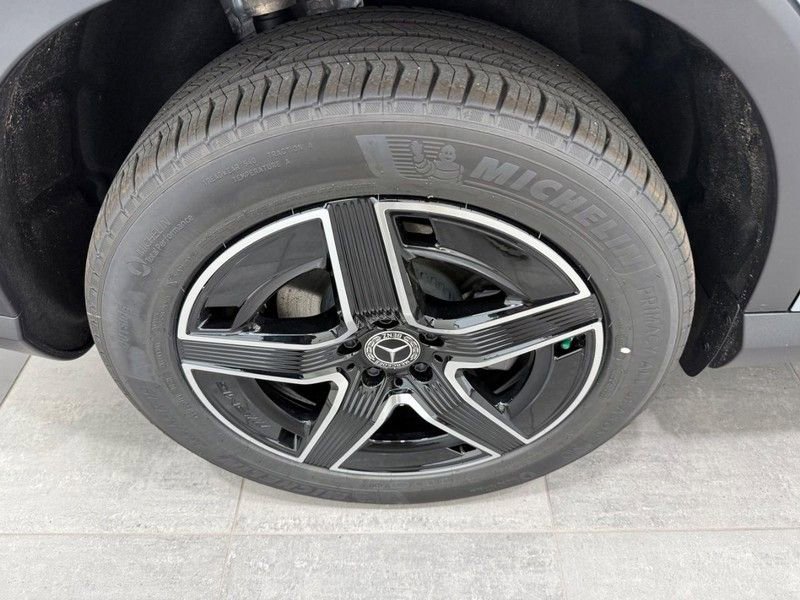 New 2026 Mercedes-Benz GLC 300 4MATIC image 3