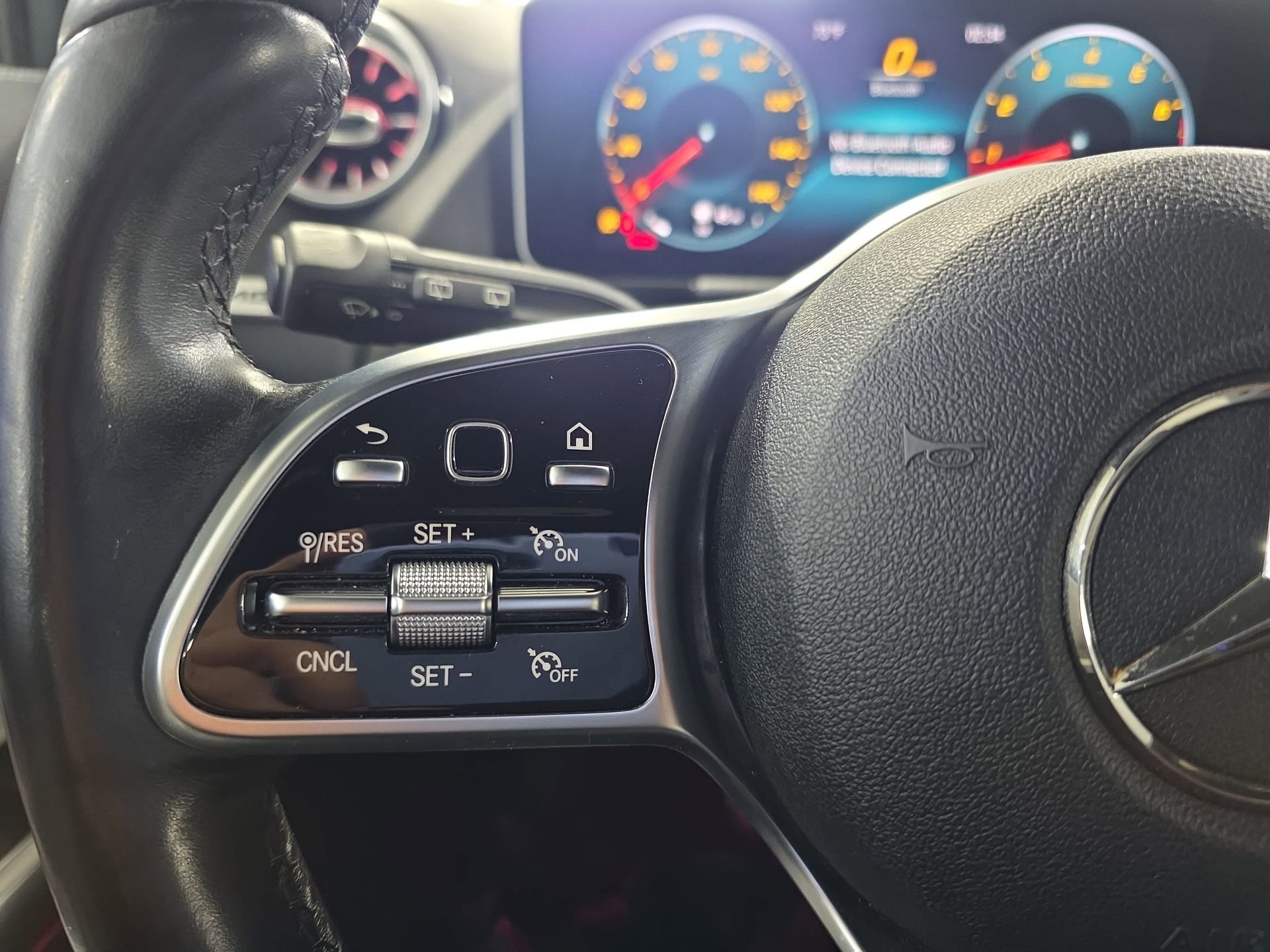 Used 2021 Mercedes-Benz GLA 250 4MATIC w/ AMG Line Exterior image 17