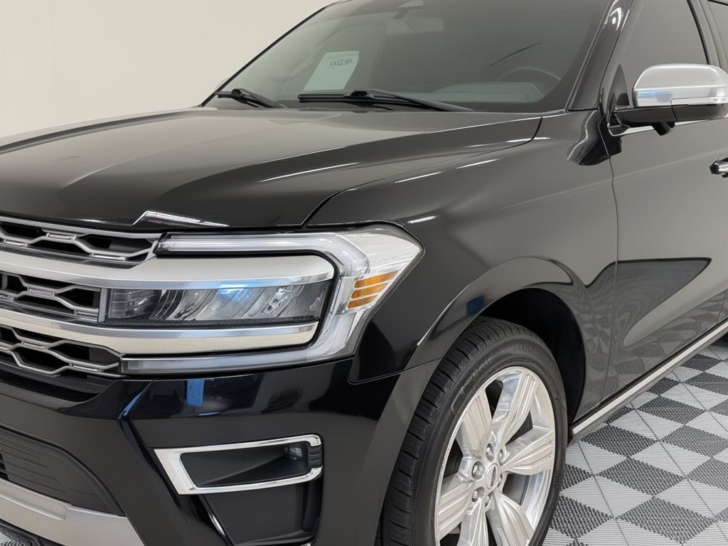 Used 2023 Ford Expedition Platinum AWD/4WD image 14