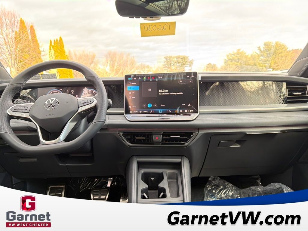 New 2026 Volkswagen Tiguan SE R-Line image 12
