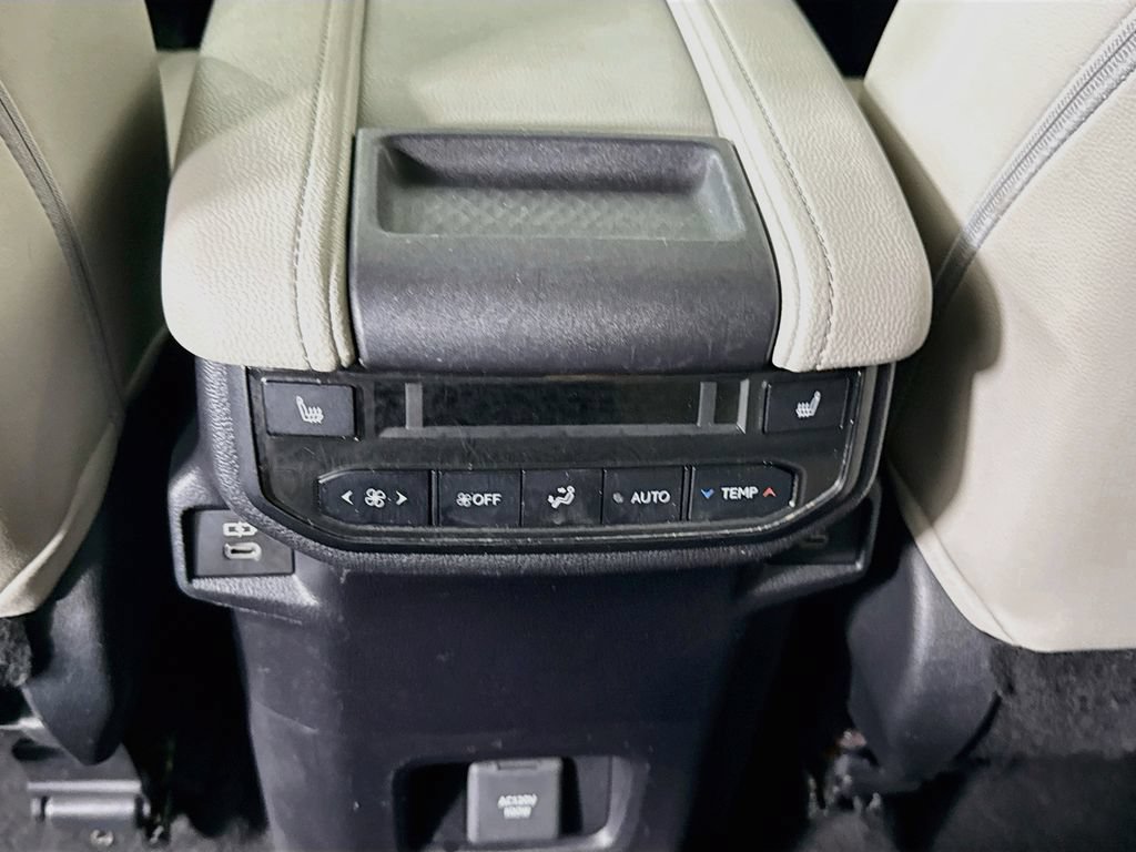 Certified 2024 Toyota Grand Highlander AWD image 29