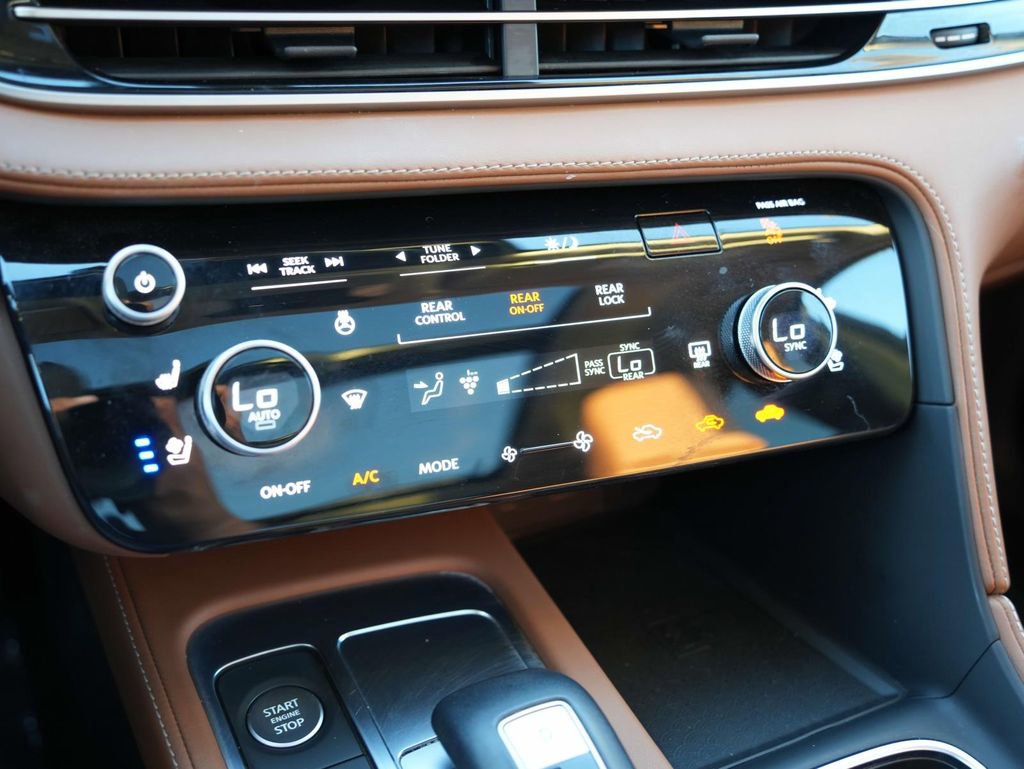 Certified 2025 INFINITI QX60 Sensory image 27