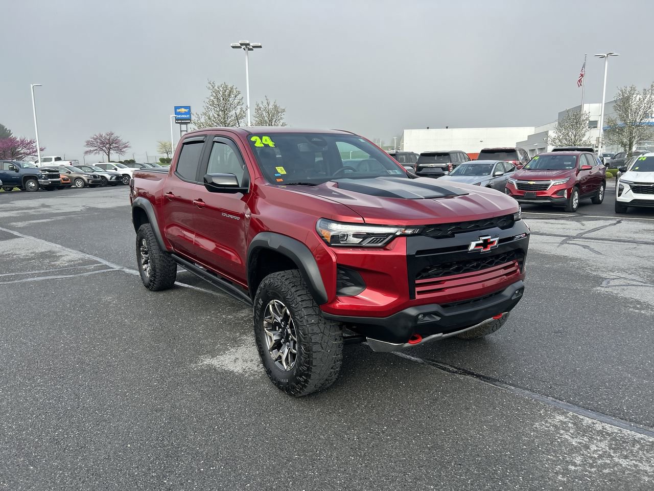 Used 2024 Chevrolet Colorado ZR2 w/ ZR2 Convenience Package III AWD/4WD image 1