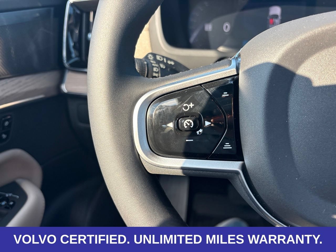 Certified 2026 Volvo XC90 B6 Plus w/ Protection Package Premier AWD/4WD image 25