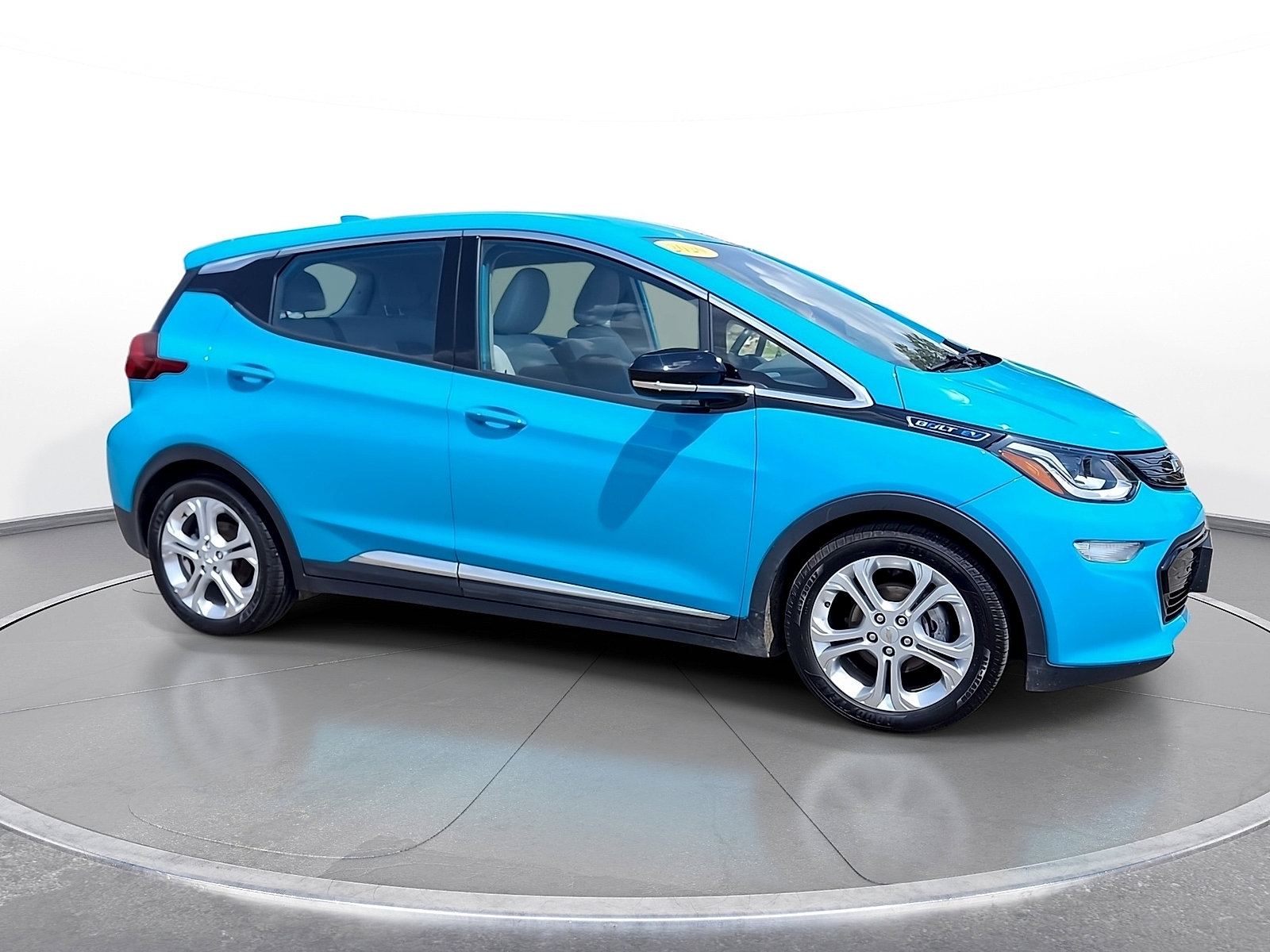 Used 2020 Chevrolet Bolt LT FWD image 9